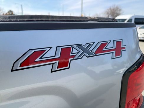 Used 2015 Chevrolet Silverado 1500 LT w/ LT Convenience Package image 9