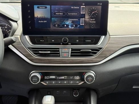 New 2026 Nissan Altima 2.5 SV FWD image 8