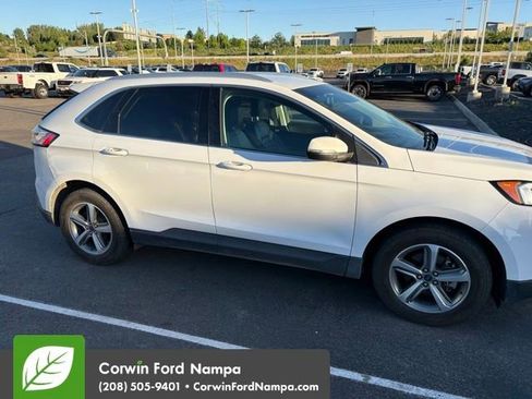 Used 2019 Ford Edge SEL w/ Equipment Group 201A FWD image 2