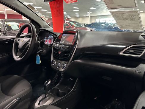 Used 2021 Chevrolet Spark LT image 31