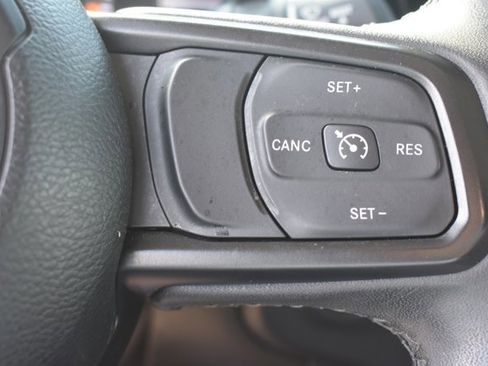 Used 2023 Jeep Wrangler Unlimited AWD/4WD image 20