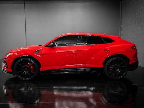 Used 2021 Lamborghini Urus image 4