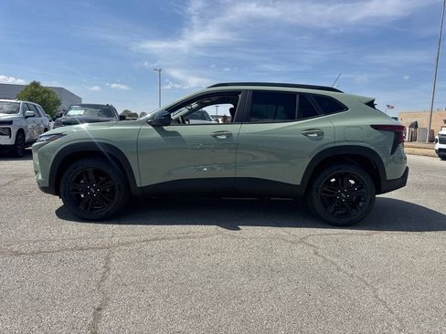 New 2026 Chevrolet Trax ACTIV w/ Driver Confidence Package FWD image 3