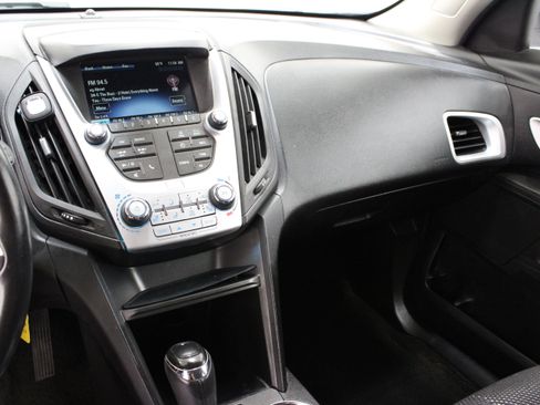 Used 2017 Chevrolet Equinox LT w/ Convenience Package FWD image 16