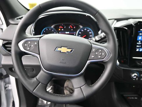 Used 2023 Chevrolet Traverse LT AWD/4WD image 12