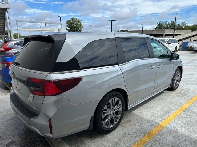 Certified 2025 Honda Odyssey Touring image 3