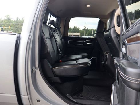Used 2022 RAM 2500 Laramie AWD/4WD image 13