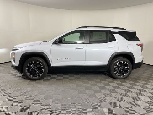 New 2026 Chevrolet Equinox RS AWD/4WD image 2