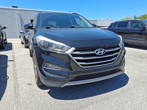 Used 2018 Hyundai Tucson Value w/ Cargo Package AWD/4WD image 2