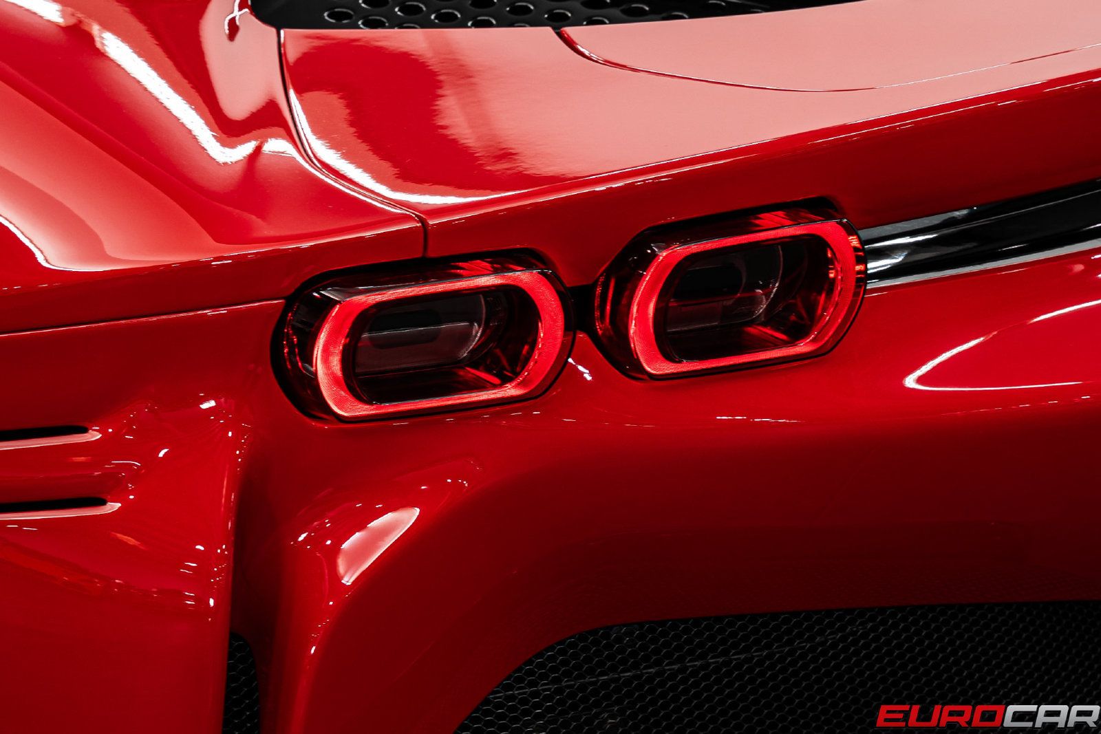 Used 2021 Ferrari SF90 Stradale AWD/4WD image 25