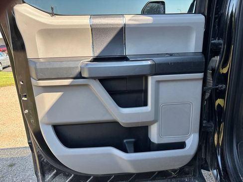 Used 2018 Ford F250 XLT AWD/4WD image 17