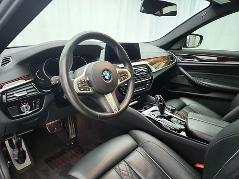 Used 2018 BMW M550i xDrive AWD/4WD image 10