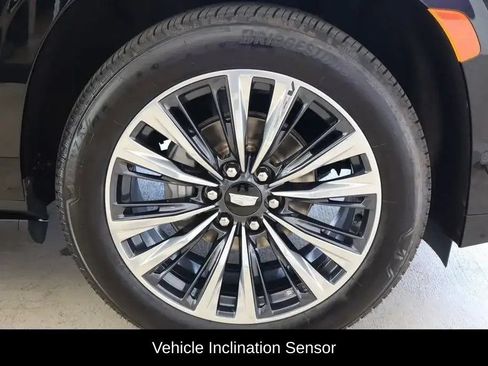 Used 2024 Cadillac Escalade ESV Premium Luxury Platinum AWD/4WD image 29
