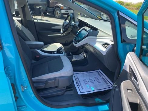Used 2021 Chevrolet Bolt LT FWD image 21
