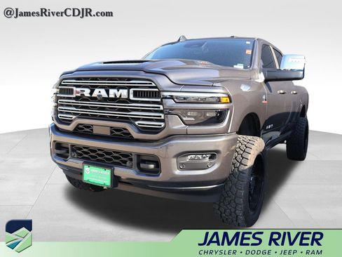 Used 2025 RAM 2500 Laramie w/ Sport Appearance Package AWD/4WD image 3