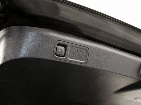 Used 2024 Ford Expedition Max XLT image 31