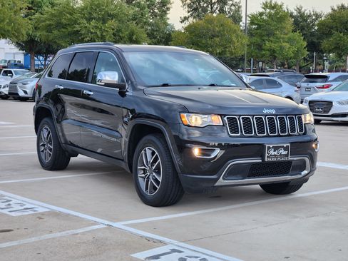 Used 2019 Jeep Grand Cherokee Limited AWD/4WD image 2