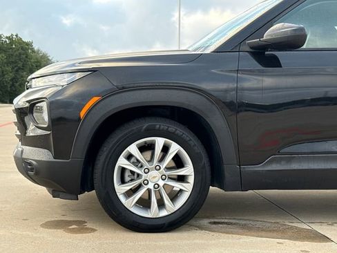 Used 2021 Chevrolet TrailBlazer LS FWD image 5
