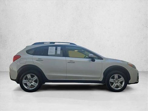 Used 2016 Subaru Crosstrek 2.0i Premium AWD/4WD image 4