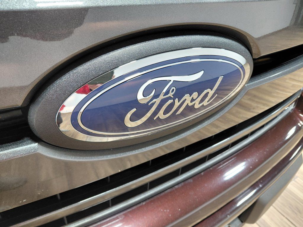 Used 2020 Ford F150 XLT w/ Equipment Group 302A Luxury AWD/4WD image 21