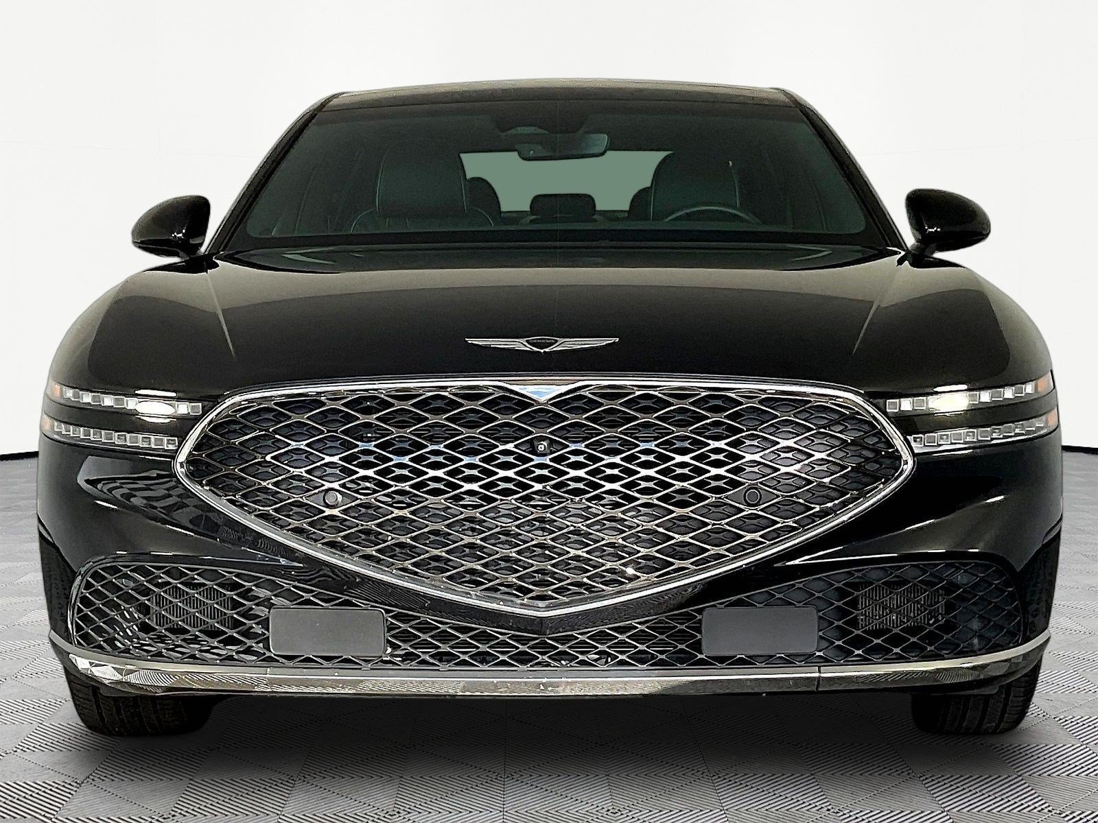 Used 2023 Genesis G90 3.5T AWD/4WD image 2