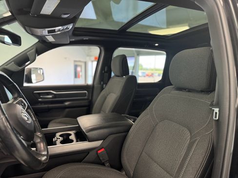Used 2019 RAM 1500 Big Horn AWD/4WD image 14
