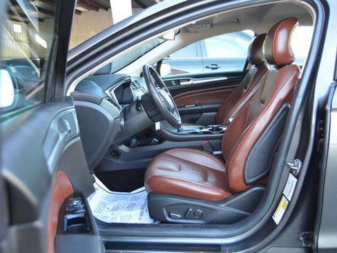 Used 2016 Ford Fusion SE w/ Equipment Group 202A image 11