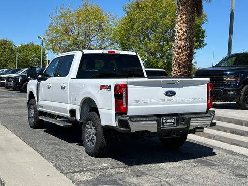 New 2026 Ford F250 Lariat w/ FX4 Off-Road Package AWD/4WD image 4