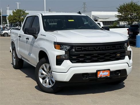 New 2026 Chevrolet Silverado 1500 Custom image 2