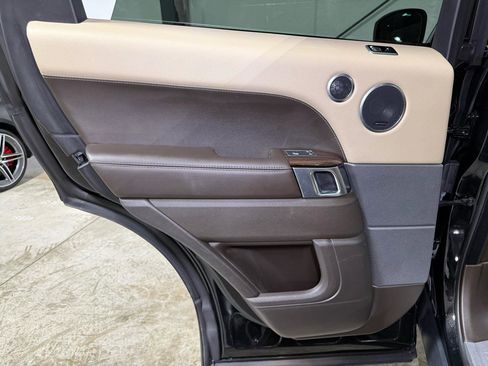 Used 2019 Land Rover Range Rover Sport HSE image 34