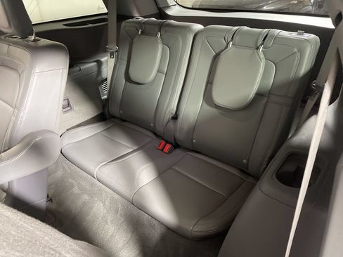 Used 2020 Lincoln Aviator Reserve AWD/4WD image 19
