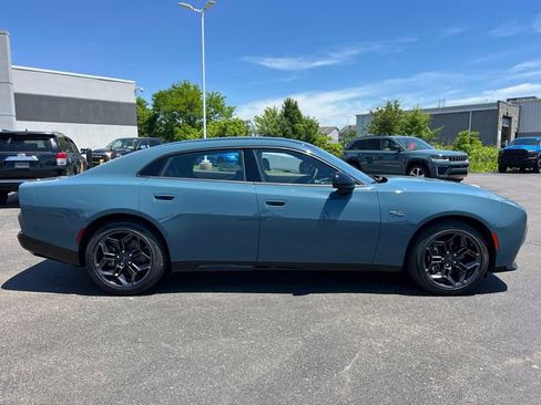 New 2026 Dodge Charger R/T AWD/4WD image 9