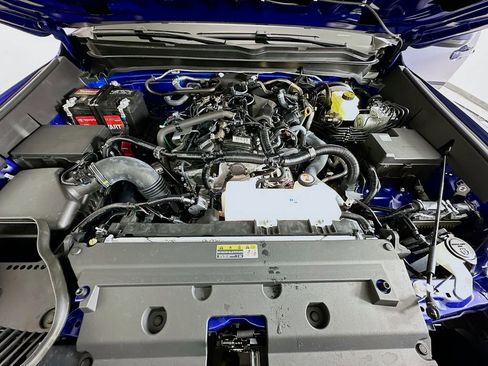 Used 2025 Toyota Tacoma SR5 image 29