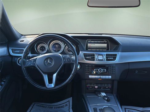 Used 2014 Mercedes-Benz E 250 E 250 BlueTEC Sport image 17