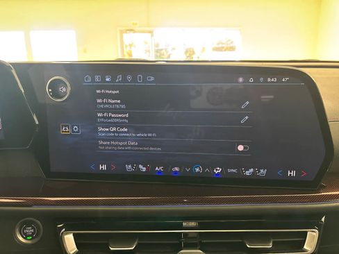 Used 2024 Chevrolet Traverse RS w/ LPO, Floor Liner Package image 46