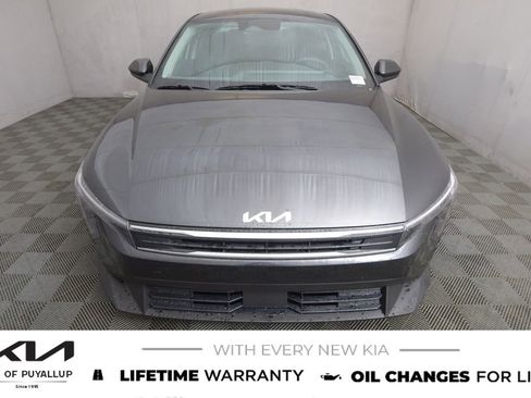 New 2025 Kia K4 LXS image 2