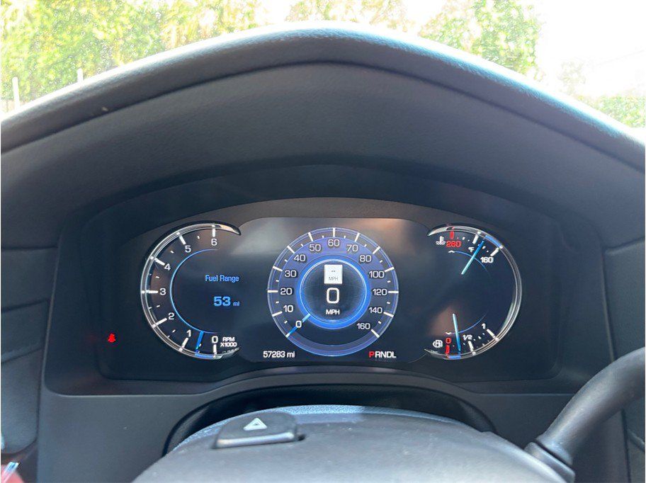 Used 2019 Cadillac Escalade Luxury w/ Escalade Sport Edition AWD/4WD image 25