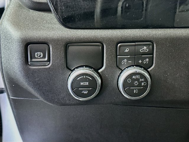 Used 2026 GMC Sierra 1500 SLT RWD image 11