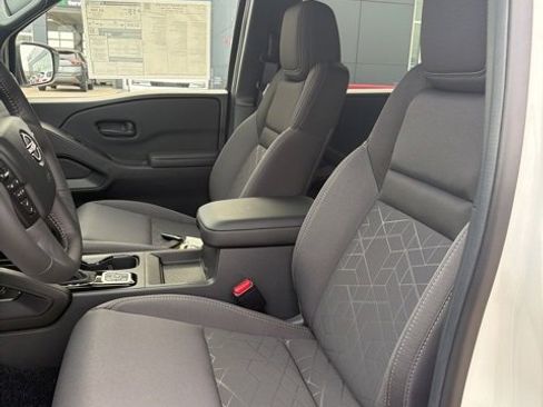 New 2026 Nissan Frontier SV w/ SV Convenience Package image 9