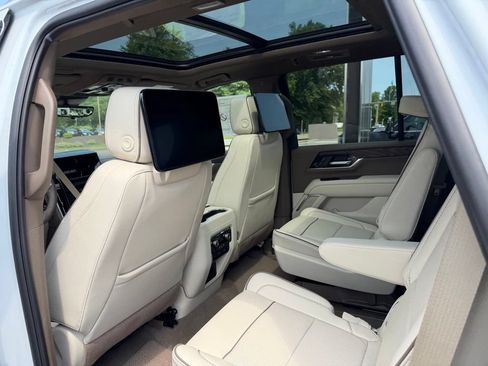 New 2026 GMC Yukon Denali w/ Advanced Technology Package AWD/4WD image 14