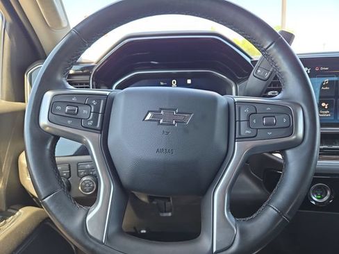 Used 2023 Chevrolet Silverado 1500 RST w/ Redline Edition AWD/4WD image 17