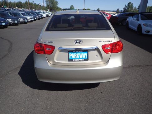Used 2010 Hyundai Elantra GLS FWD image 4