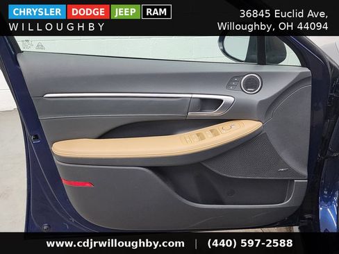 Used 2021 Hyundai Sonata Limited FWD image 11
