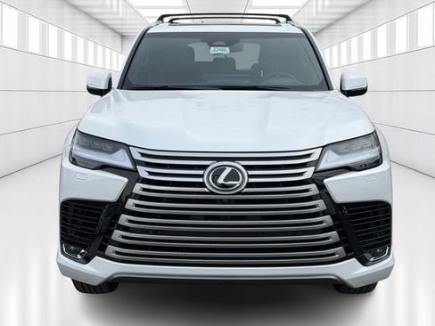New 2026 Lexus LX 700h Luxury image 2