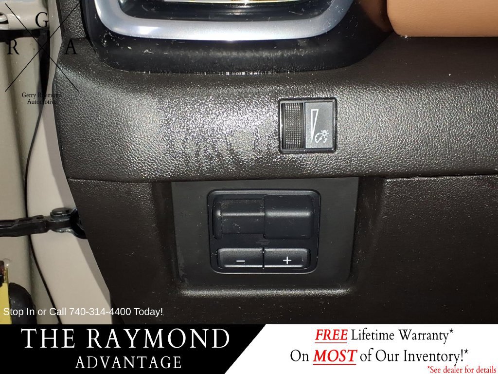Used 2024 GMC Canyon AT4 w/ Technology Package AWD/4WD image 19