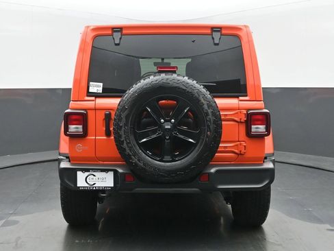 Used 2023 Jeep Wrangler Altitude image 5