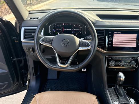 Used 2022 Volkswagen Atlas Cross Sport SEL Premium R-Line AWD/4WD image 15