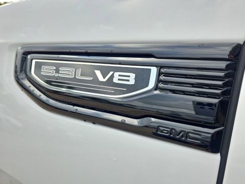 Used 2026 GMC Sierra 1500 Elevation w/ Preferred Package image 3