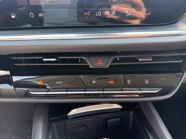 Used 2025 Buick Envision Preferred AWD/4WD image 22