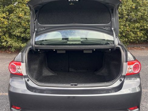 Used 2013 Toyota Corolla LE Special Edition image 7